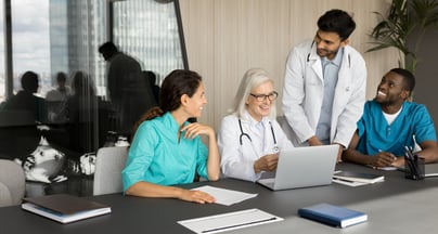 Afbeelding Vijf tips om meer beweging te krijgen in een complex systeem zonder baas